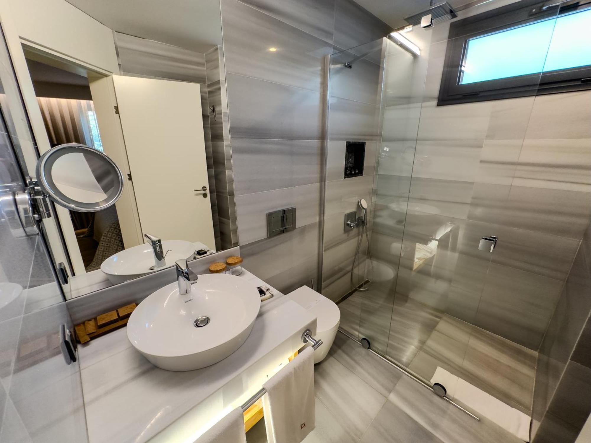 Pinar Otel Erdek Bagian luar foto